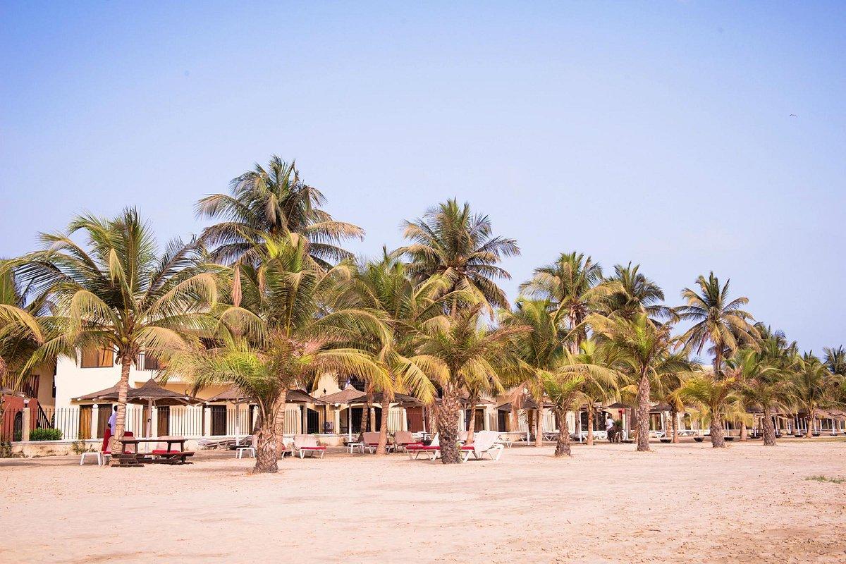 Ocean Bay Hotel & Resort Bakau Экстерьер фото