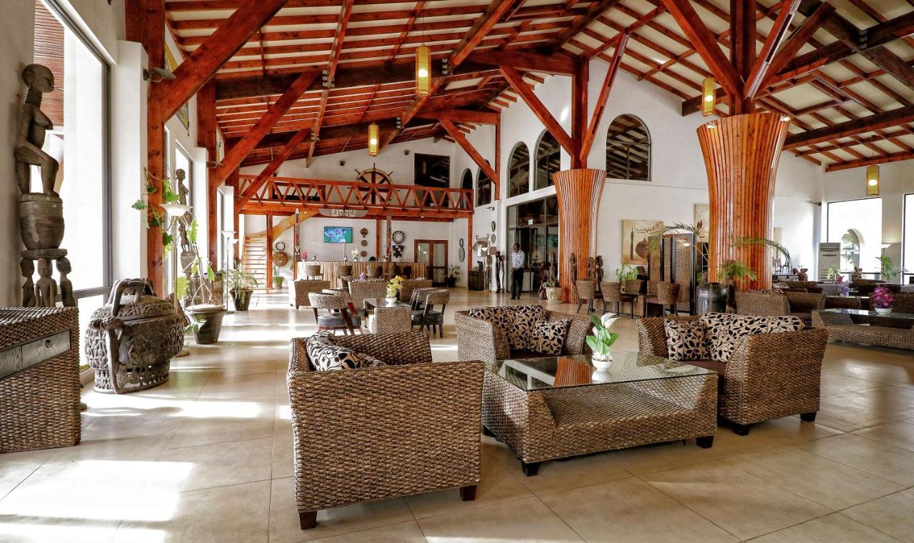 Ocean Bay Hotel & Resort Bakau Экстерьер фото
